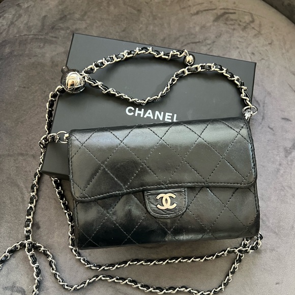 Reserved-CHANEL Matelasse gusseted flap wallet - Picture 3 of 17